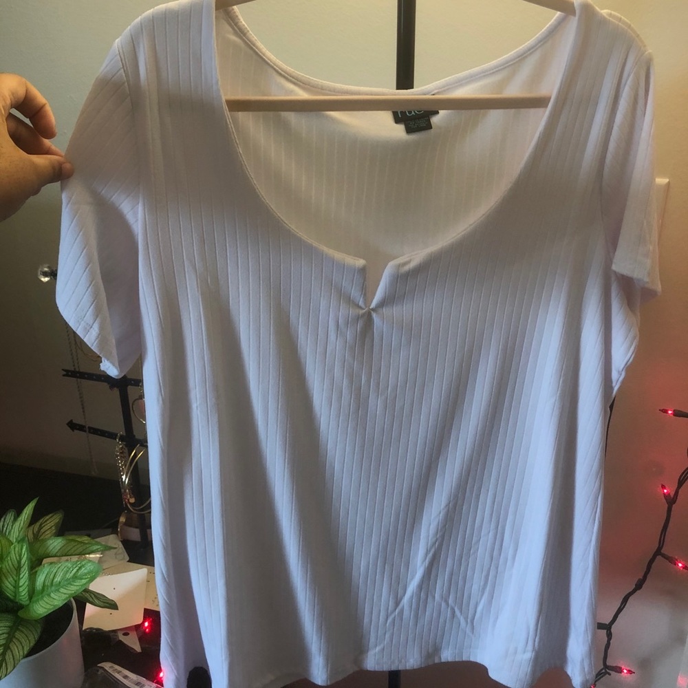 Rue 21 top🌸